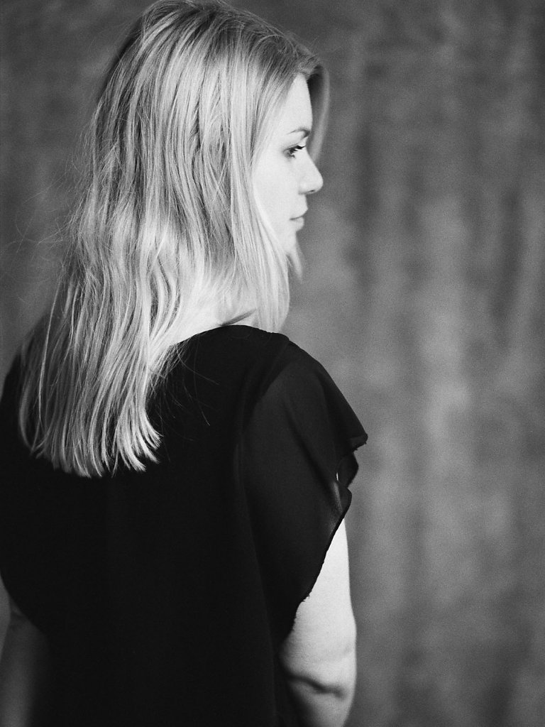 Julia-StipsitsKristina-Satori-01.jpg